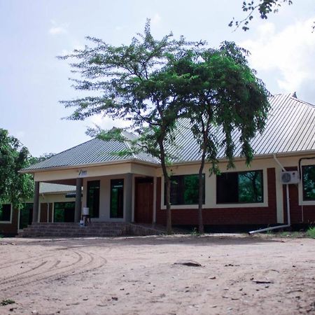 Mantis Lodge & Camping Site Morogoro Bagian luar foto