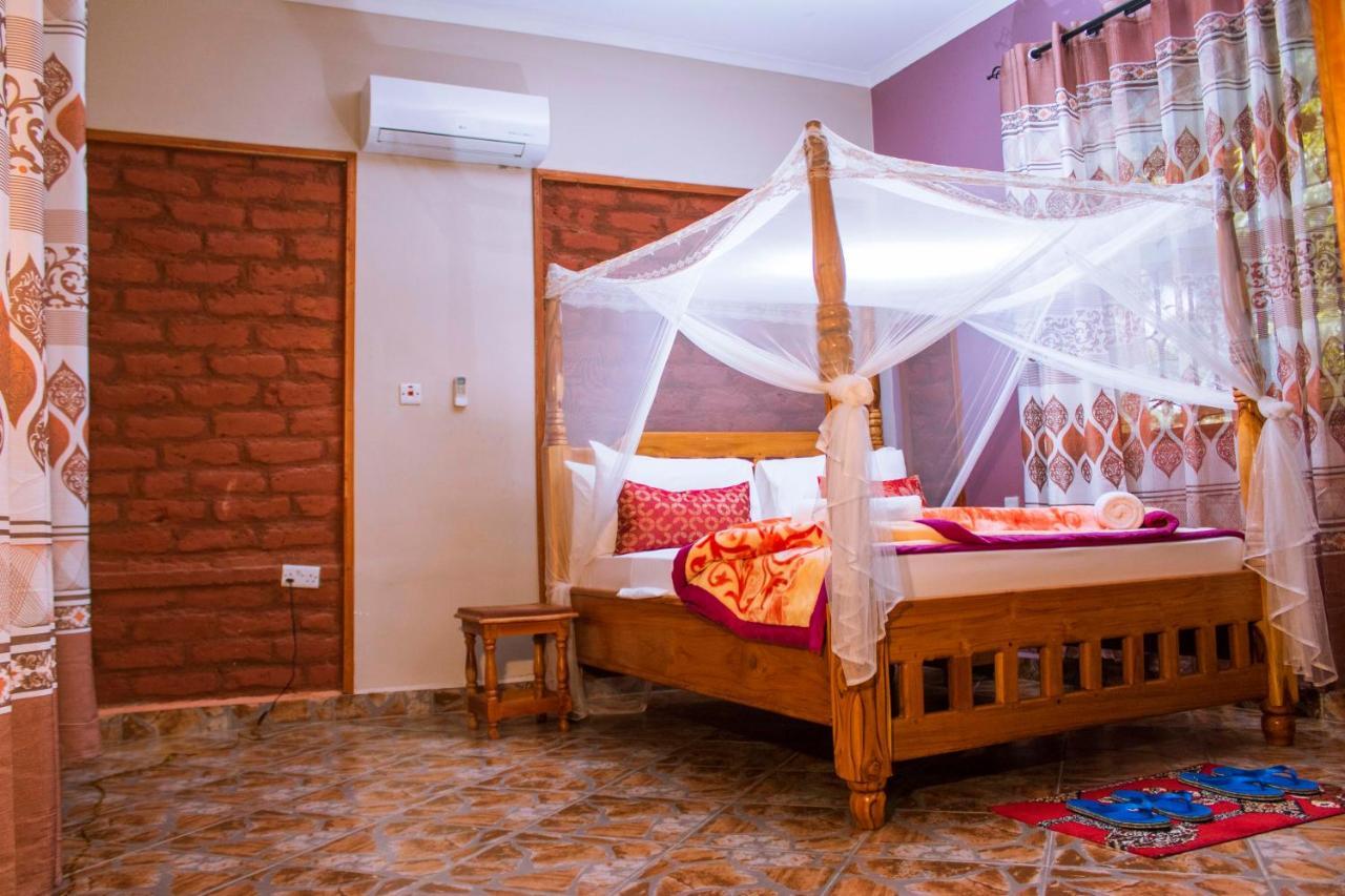 Mantis Lodge & Camping Site Morogoro Bagian luar foto