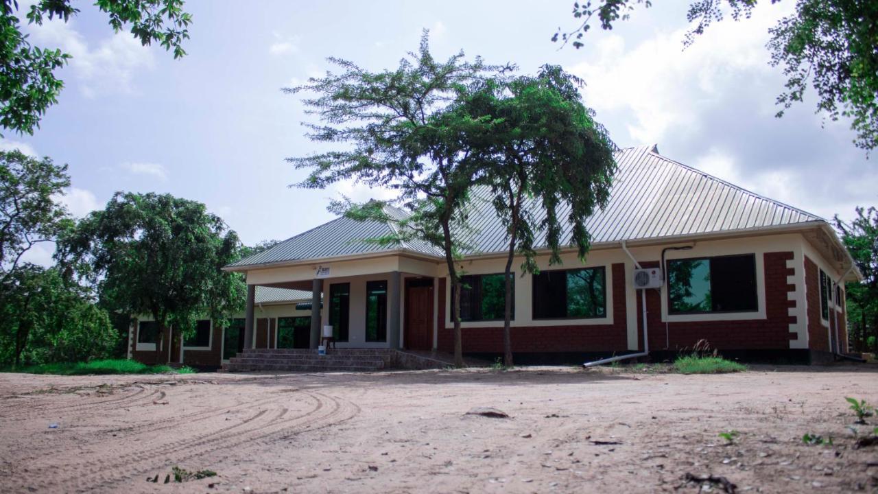Mantis Lodge & Camping Site Morogoro Bagian luar foto