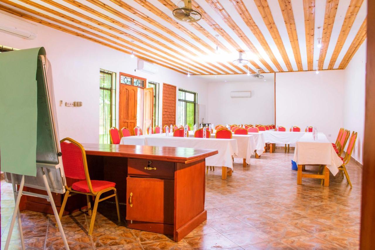 Mantis Lodge & Camping Site Morogoro Bagian luar foto