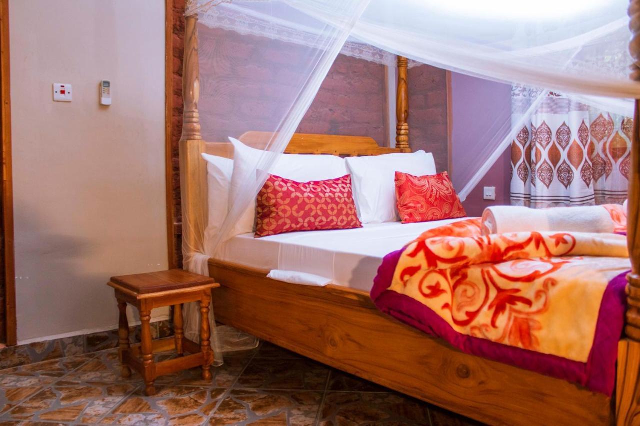 Mantis Lodge & Camping Site Morogoro Bagian luar foto