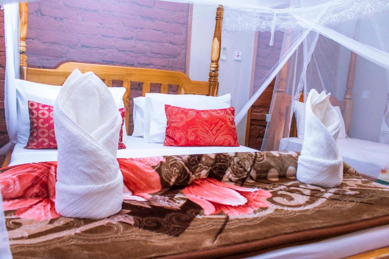 Mantis Lodge & Camping Site Morogoro Bagian luar foto
