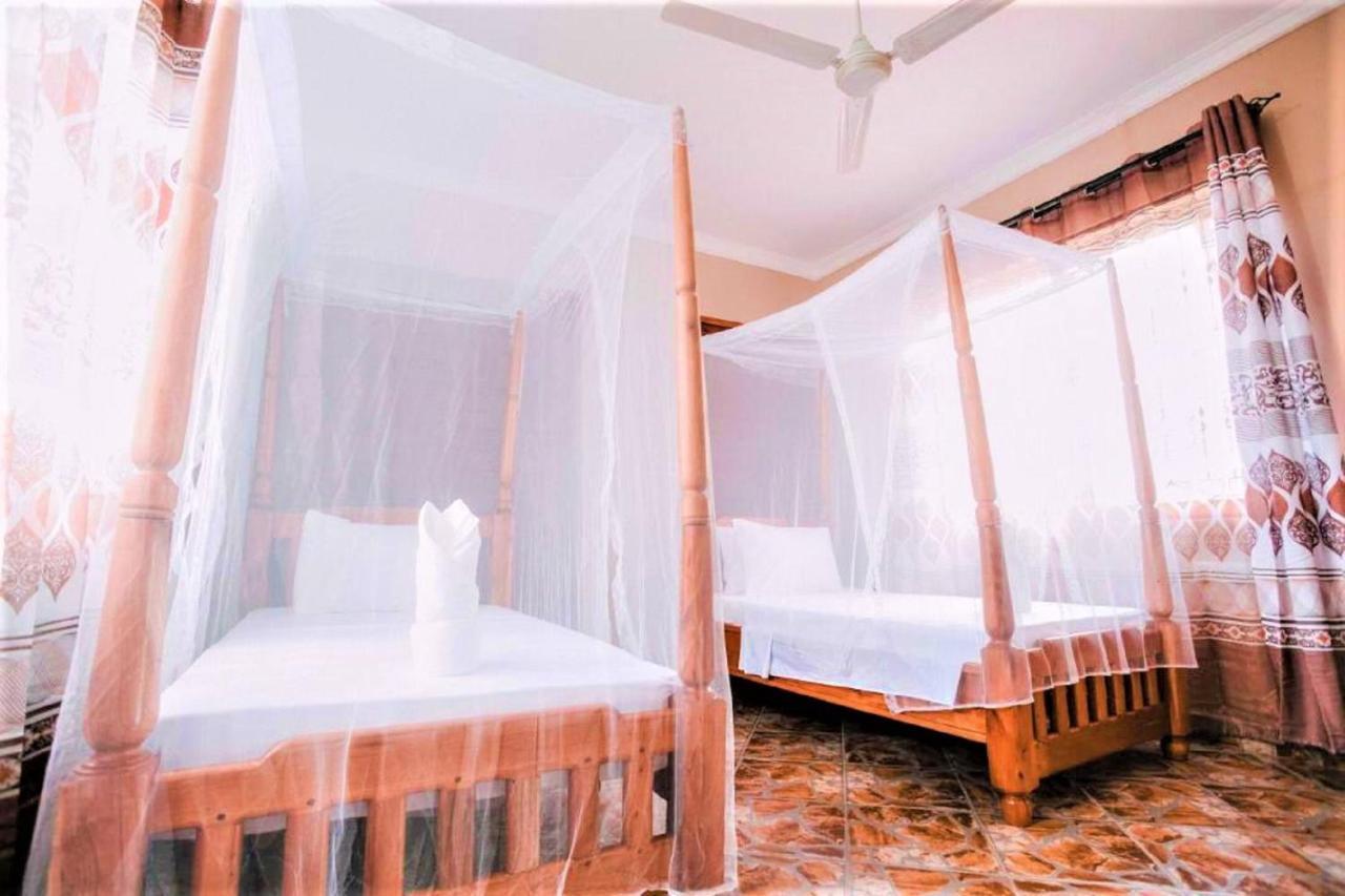 Mantis Lodge & Camping Site Morogoro Bagian luar foto